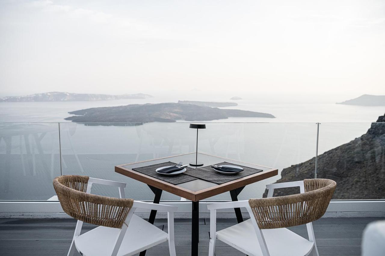 On The Rocks - Small Luxury Hotels Of The World (Adults Only) Imerovigli  Zewnętrze zdjęcie