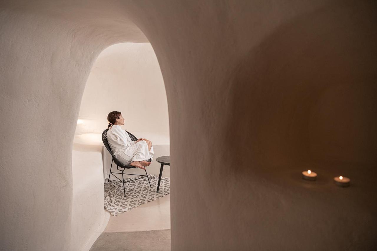 On The Rocks - Small Luxury Hotels Of The World (Adults Only) Imerovigli  Zewnętrze zdjęcie