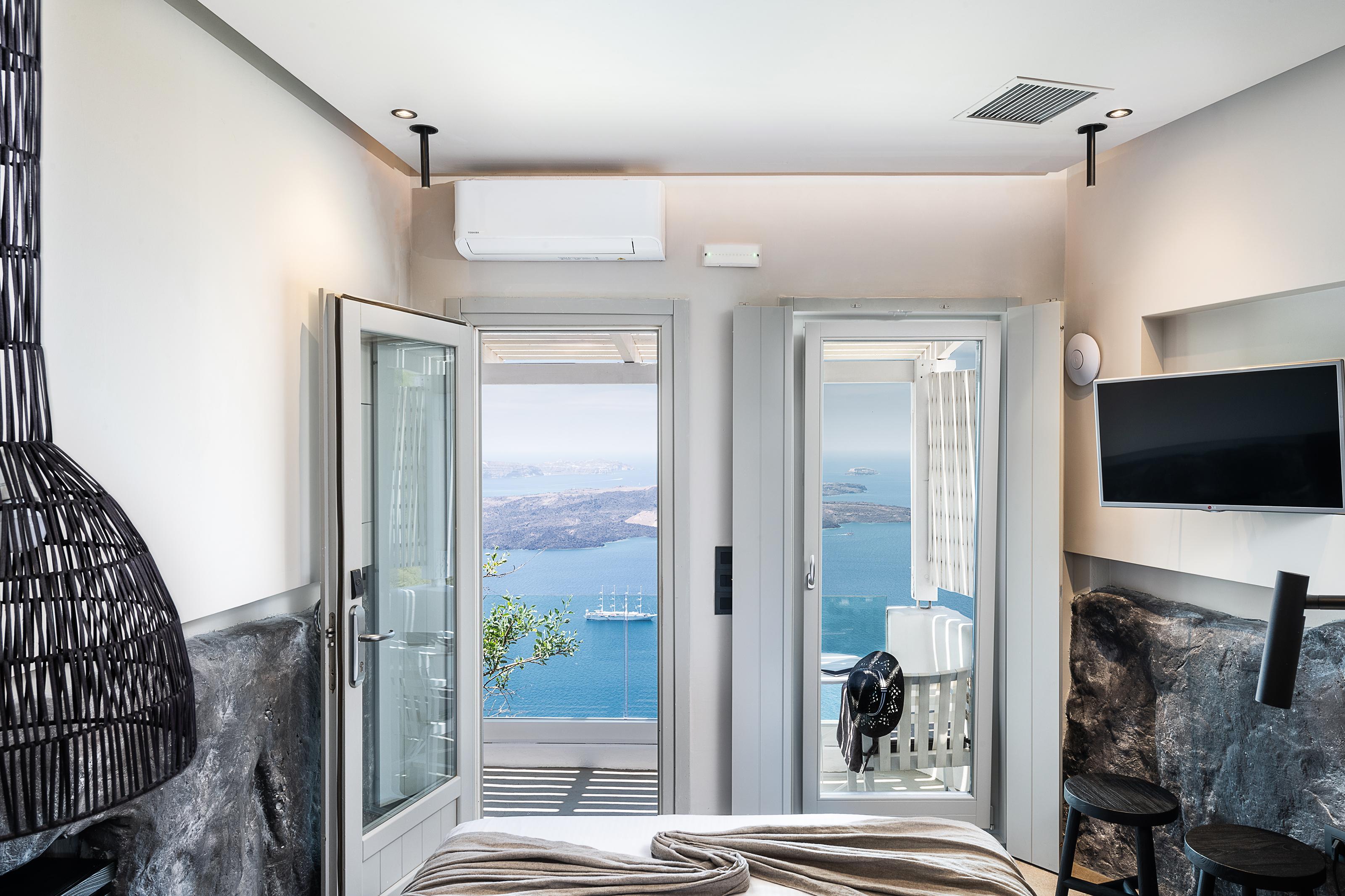 On The Rocks - Small Luxury Hotels Of The World (Adults Only) Imerovigli  Zewnętrze zdjęcie