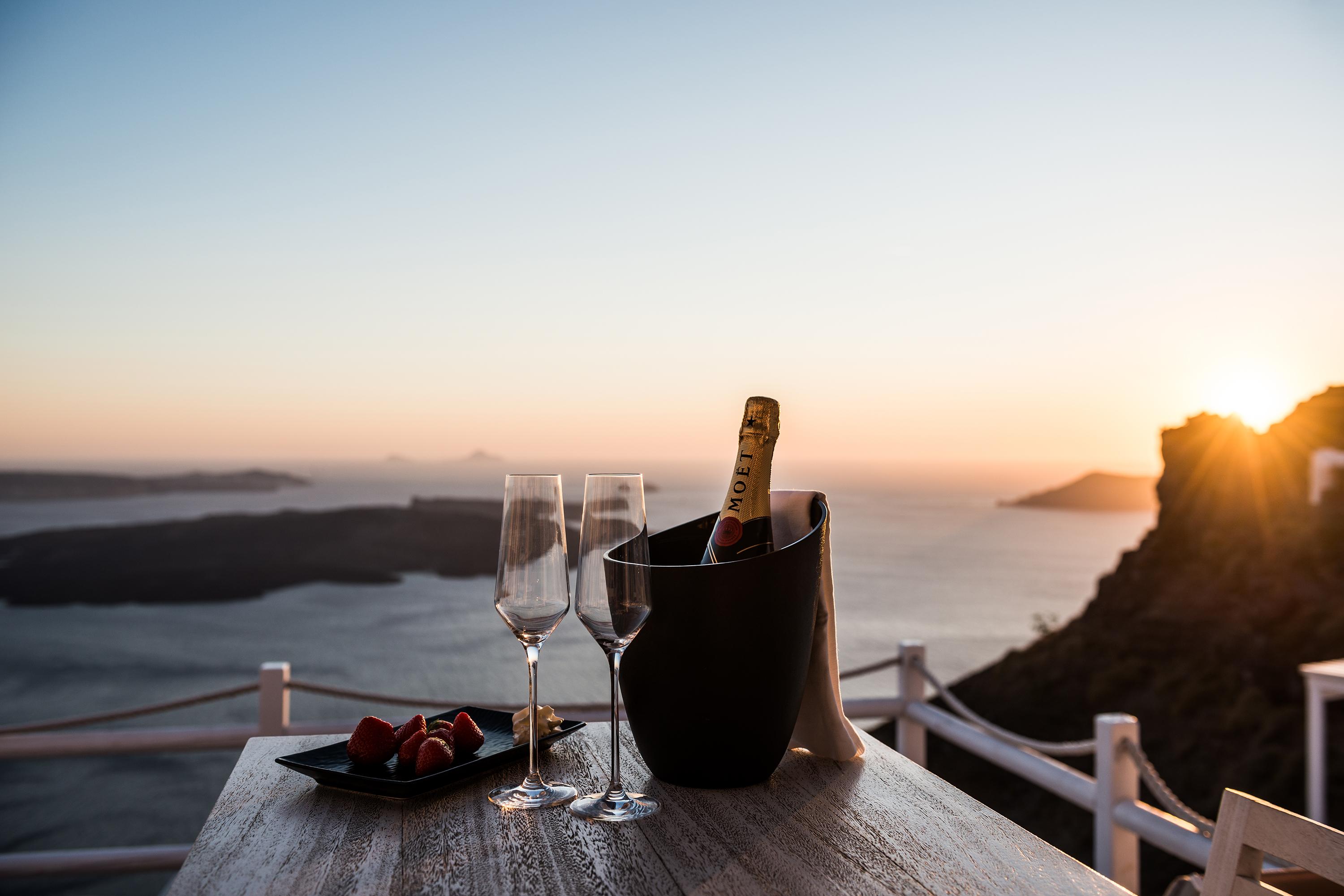 On The Rocks - Small Luxury Hotels Of The World (Adults Only) Imerovigli  Zewnętrze zdjęcie