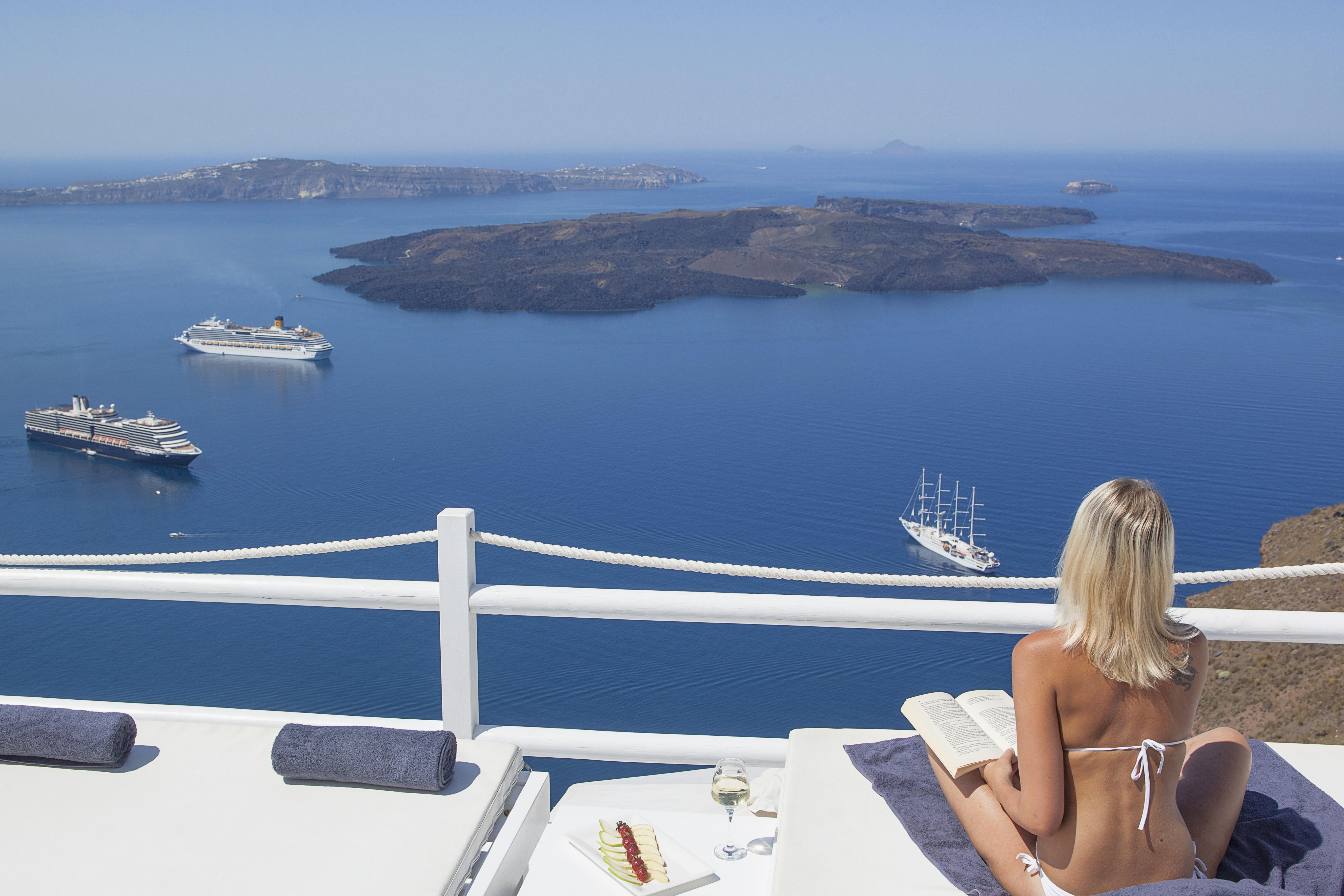 On The Rocks - Small Luxury Hotels Of The World (Adults Only) Imerovigli  Zewnętrze zdjęcie